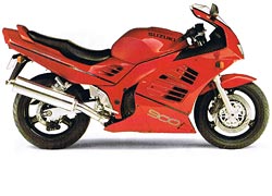 Suzuki RF900R